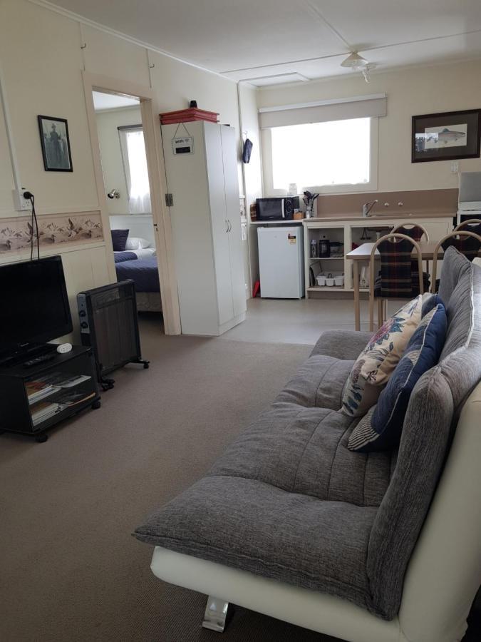 Waitahanui Lodge ภายนอก รูปภาพ
